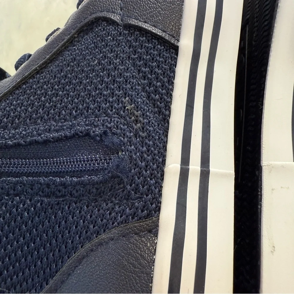 Nautica Navy Blue Kids Sneakers with Zip Closure Size 8